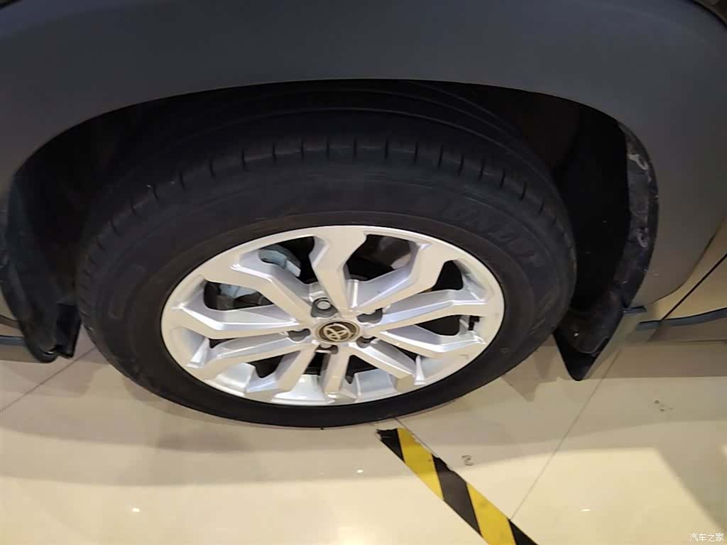 Toyota Frontlander, 2024 23