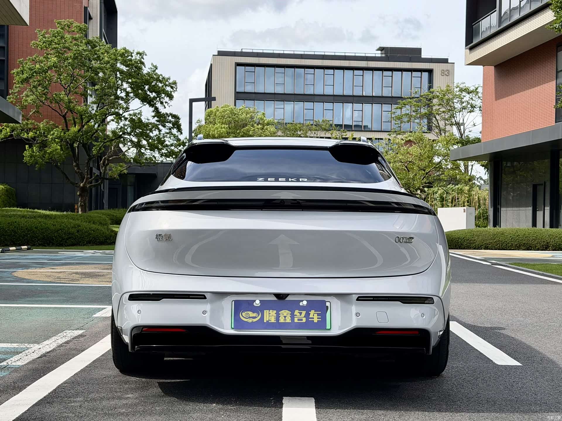 Zeekr 007, 2025 20