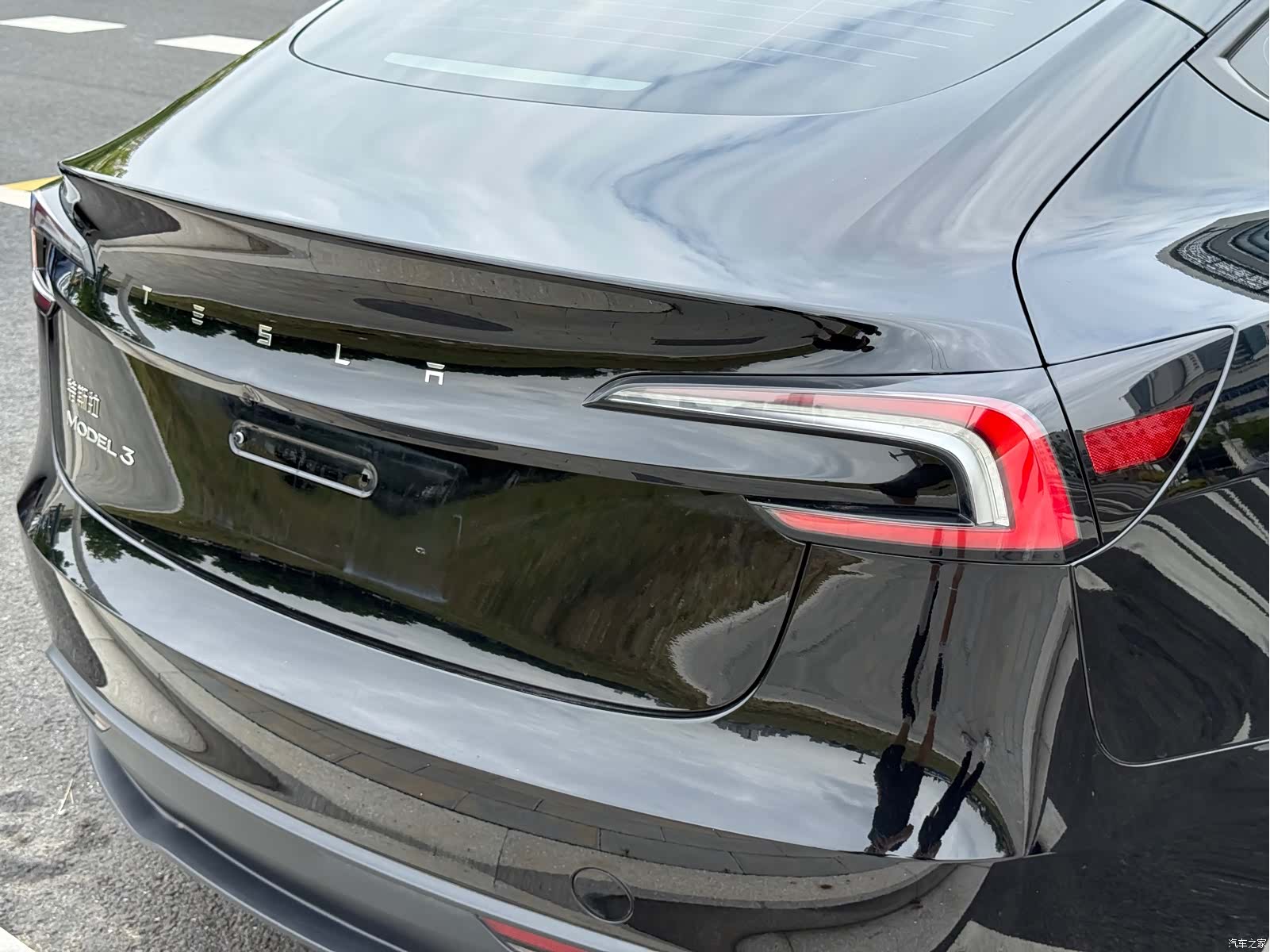 Tesla Model 3, 2023 16