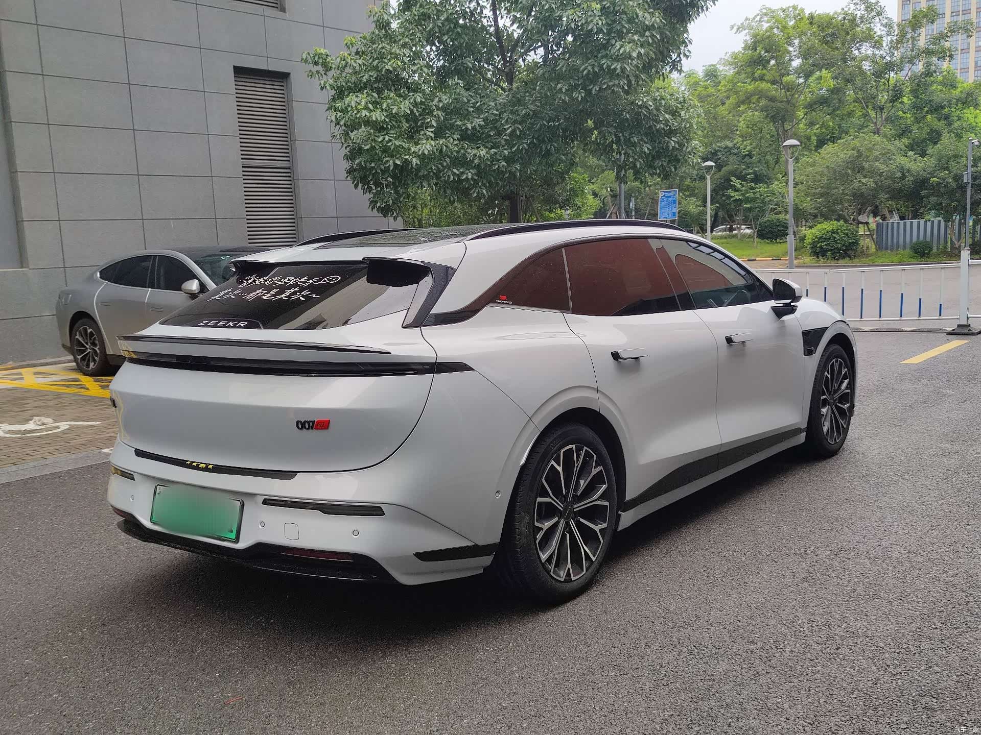 Zeekr 007, 2025 16