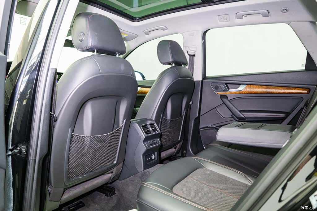 Audi Q5L, 2019 13