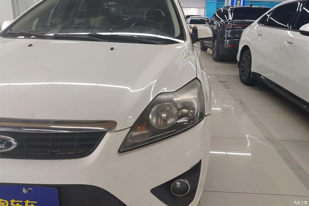 Ford Focus, 2011 все фото