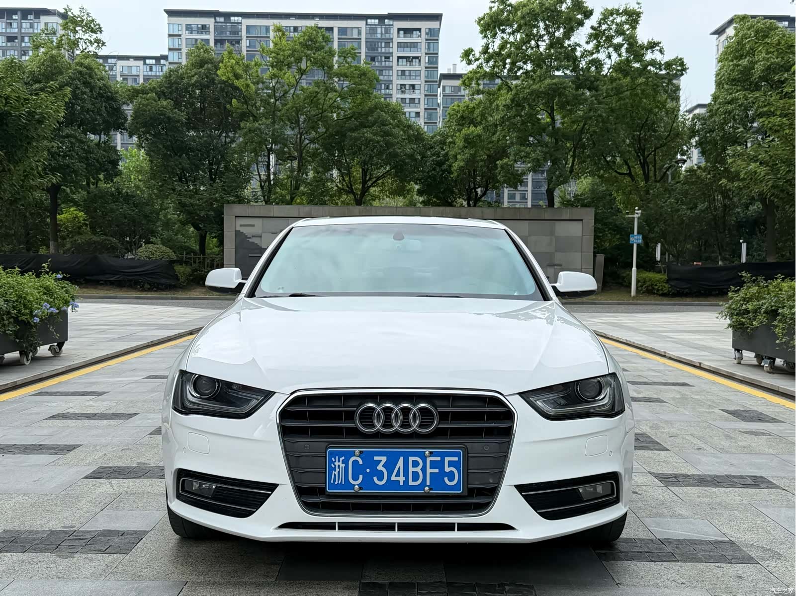 Audi A4L, 2015 2