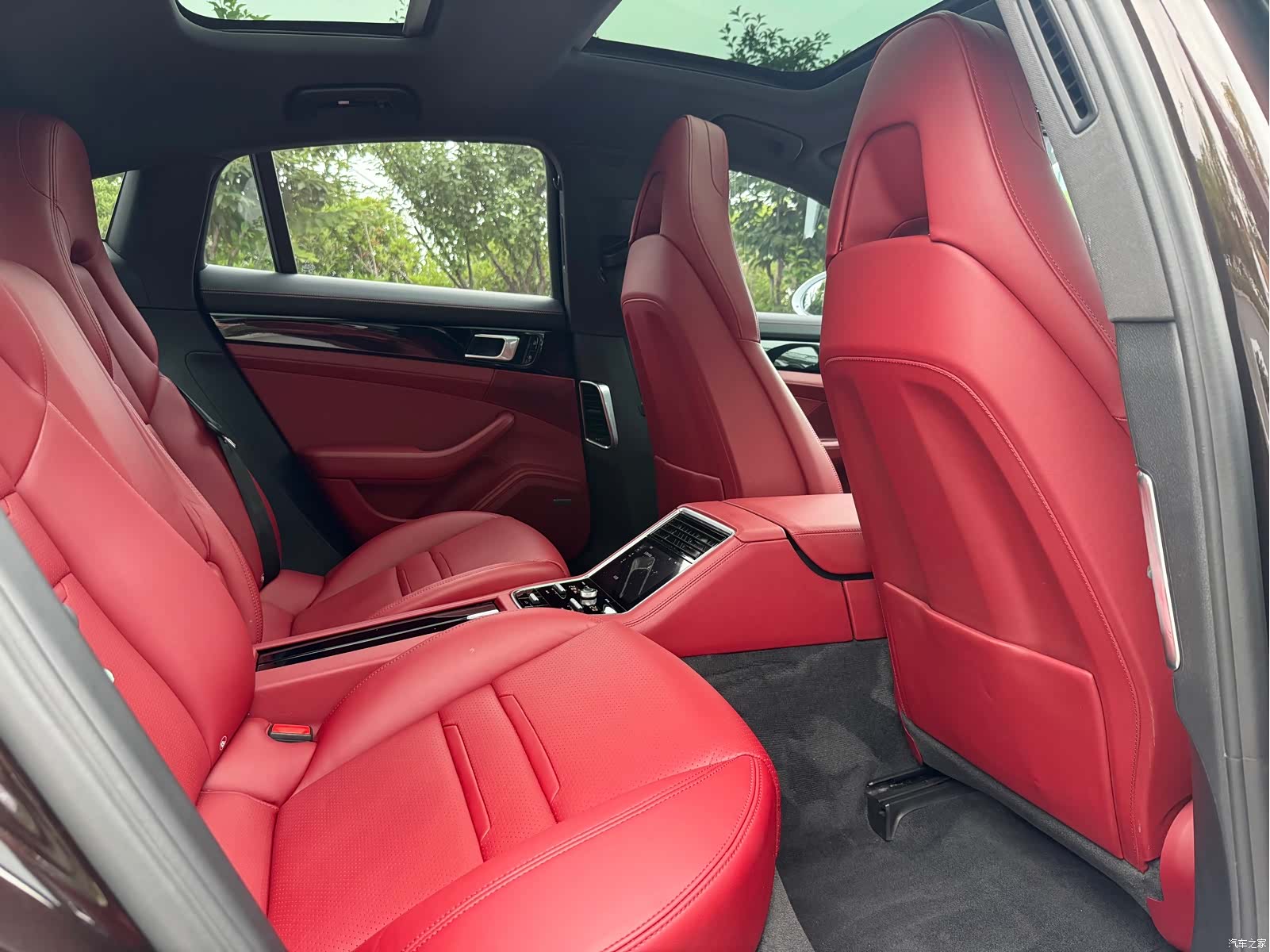 Porsche Panamera, 2019 10