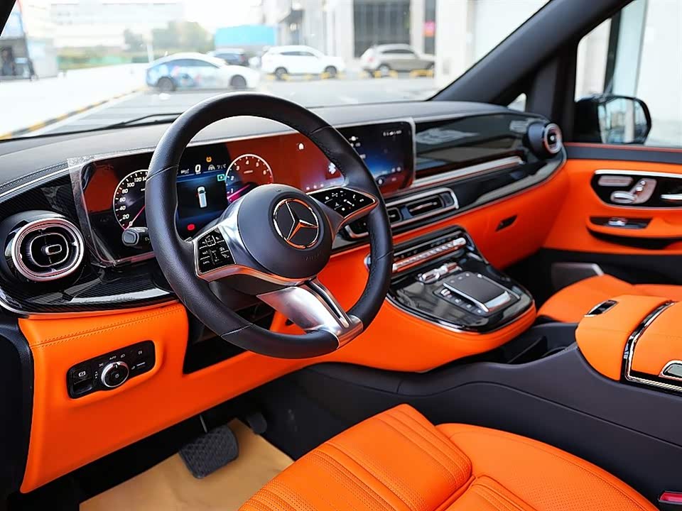 Mercedes-Benz V-class