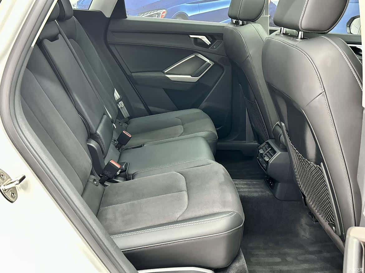 Audi Q3, 2023 11