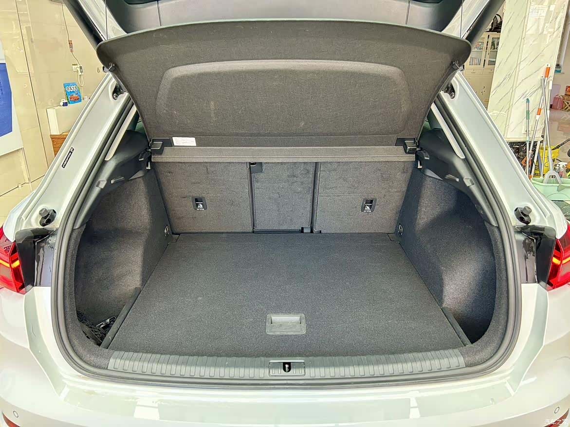 Audi Q3, 2023 21