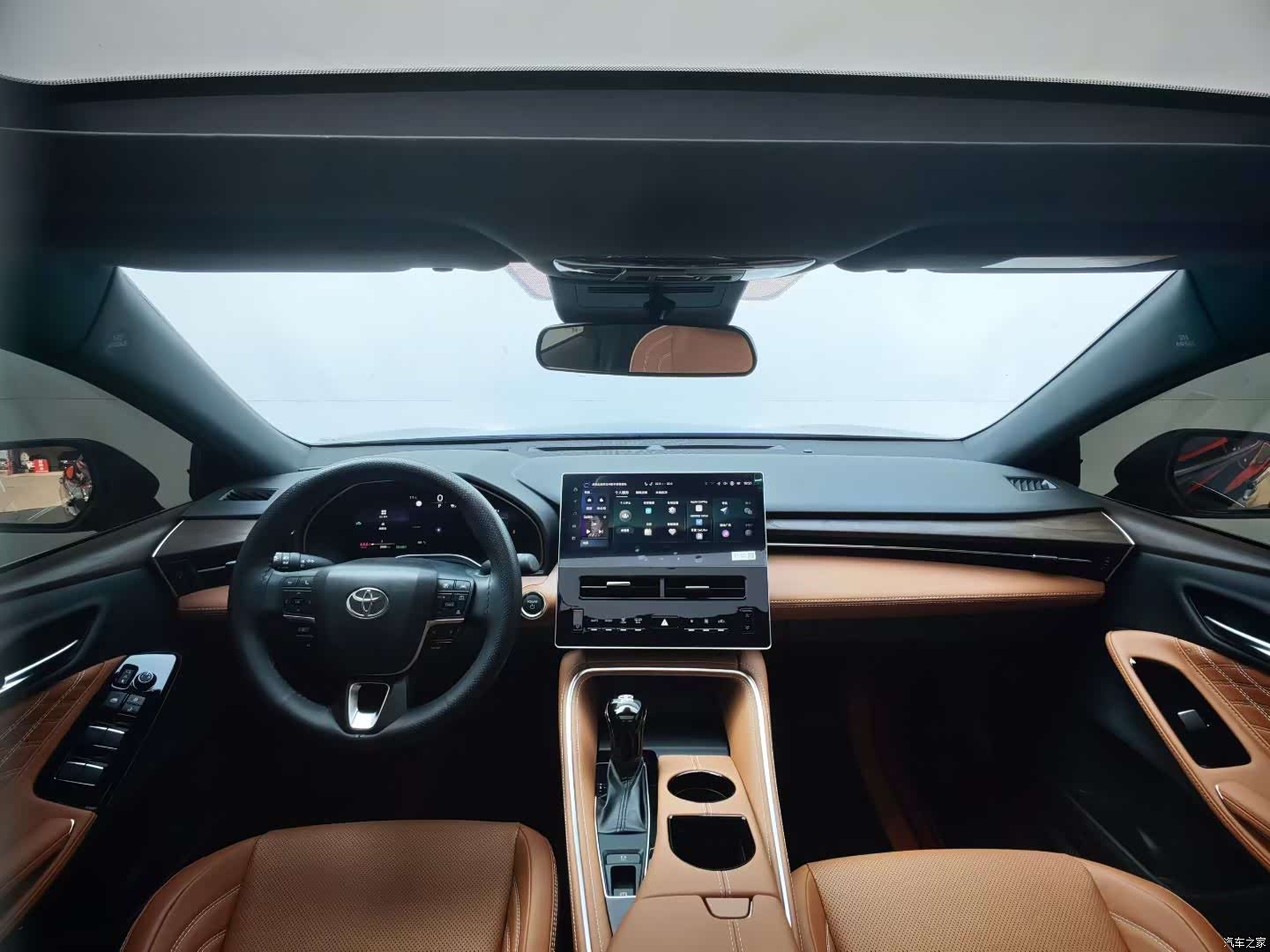 Toyota Avalon, 2025 все фото