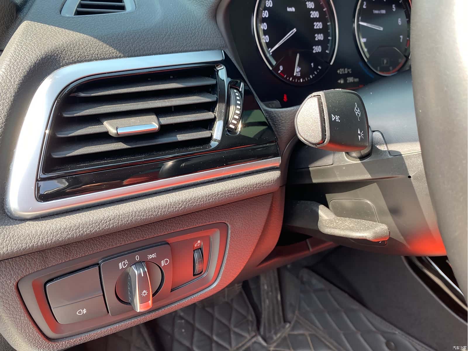 BMW 1 Series, 2023 11