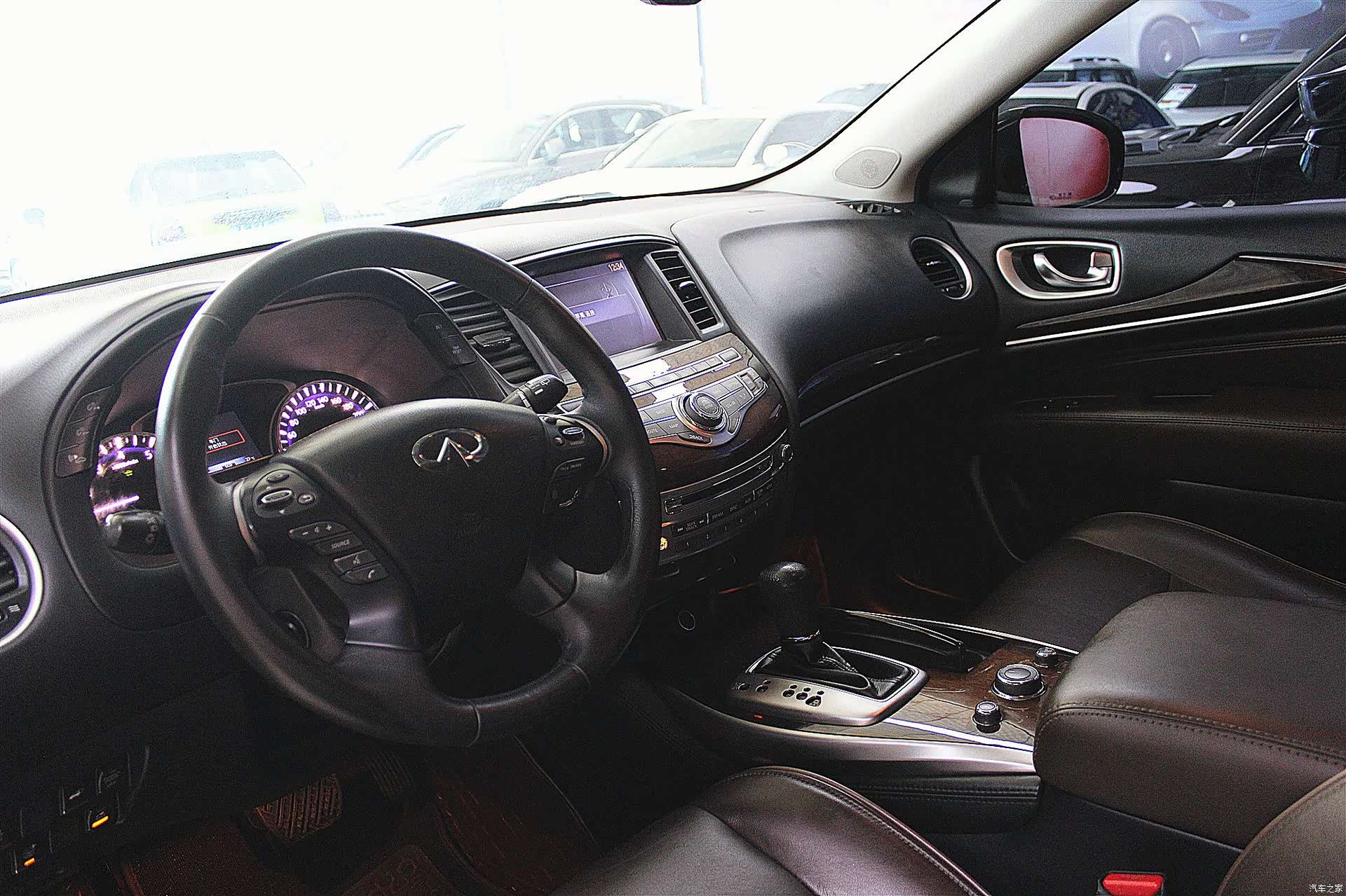 Infiniti QX60, 2015 все фото