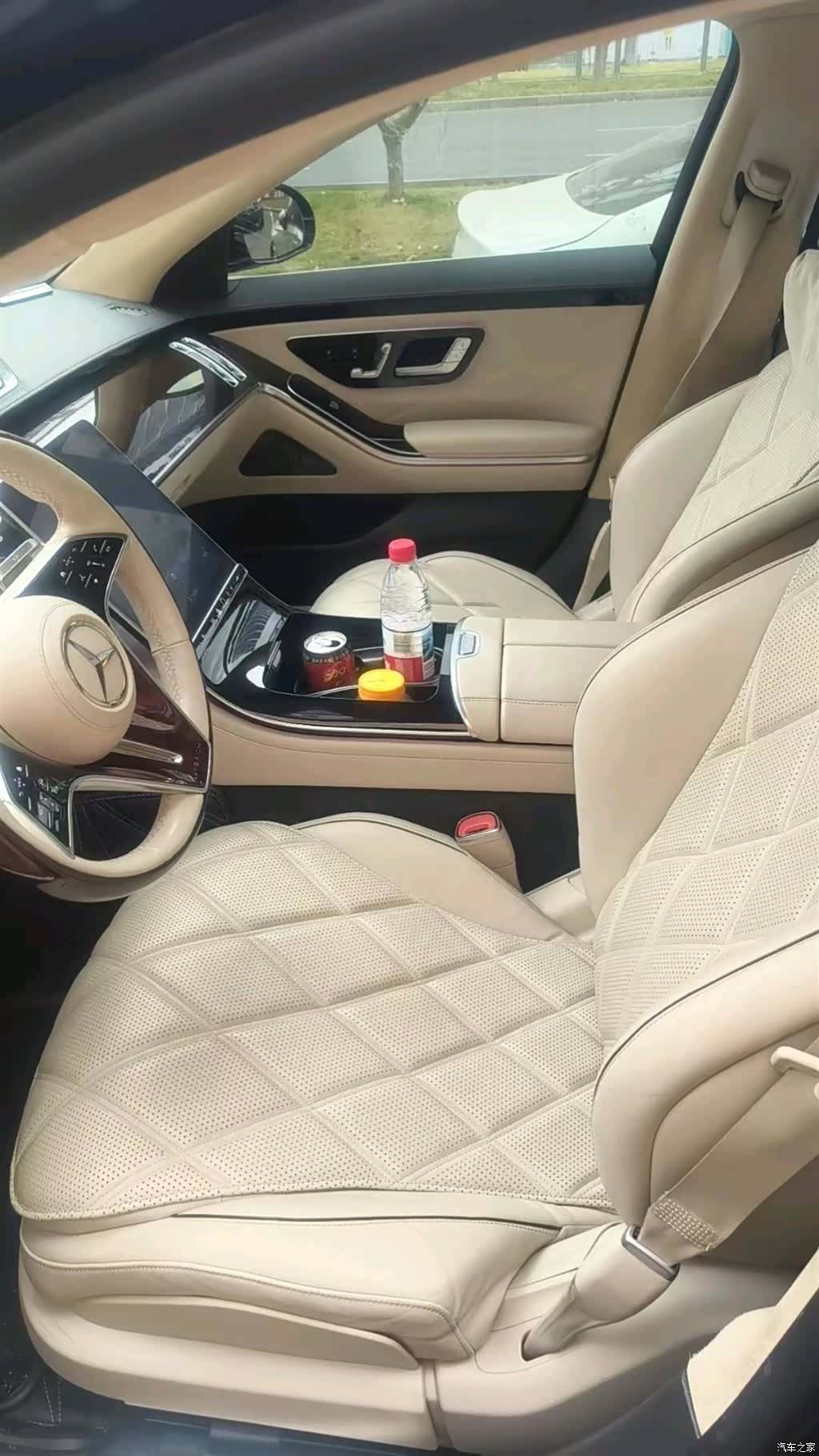 Maybach S-Class, 2021 4