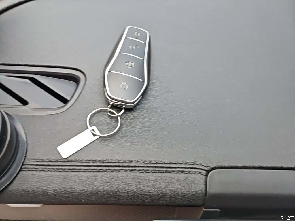 BYD Dolphin, 2023 9