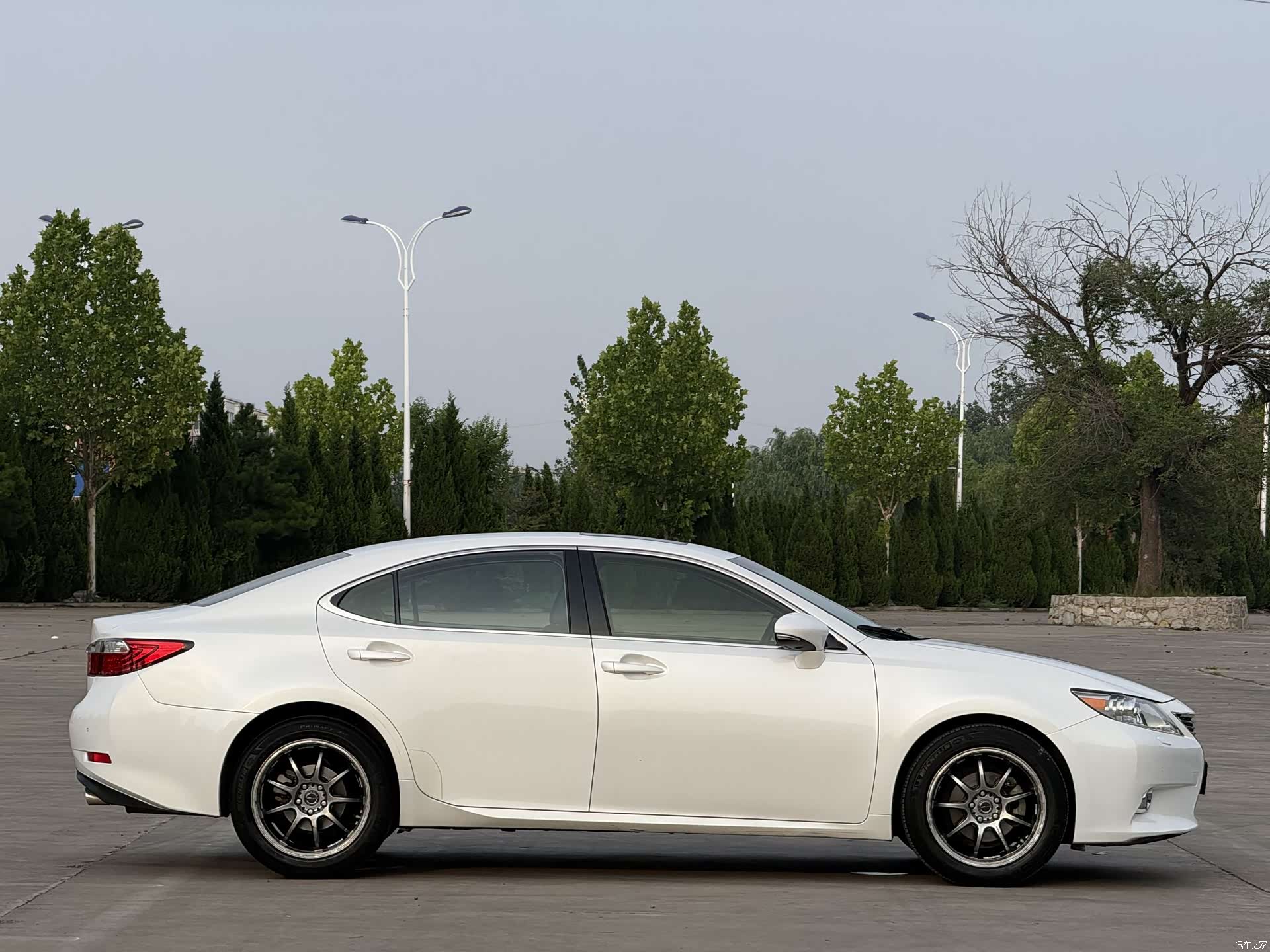 Lexus ES, 2015 8