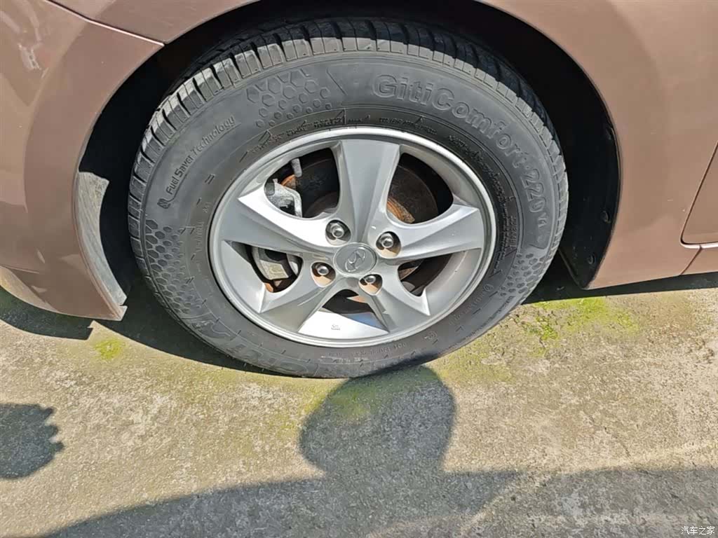 Hyundai GLS, 2016 23
