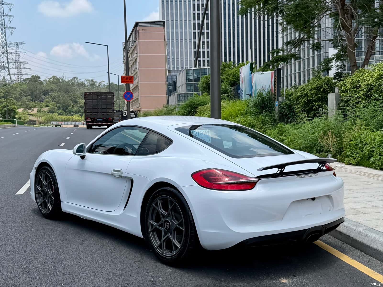 Porsche Cayman, 2015 7