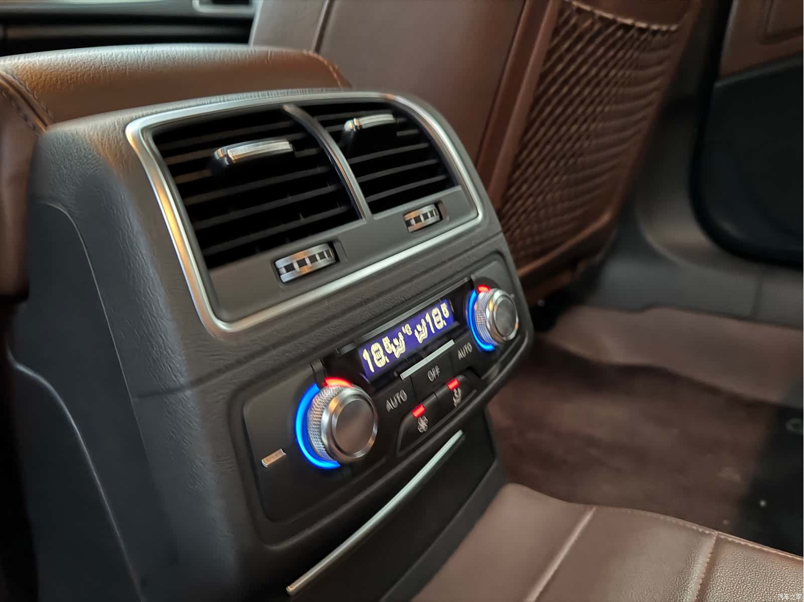 Audi A6L, 2017 12