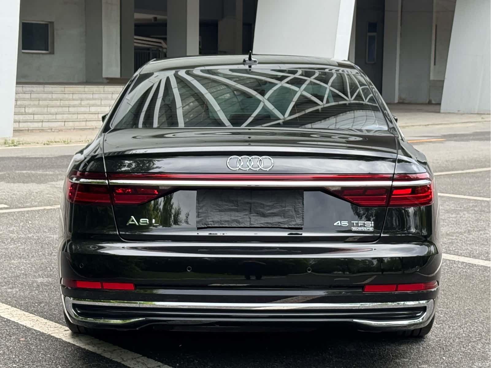 Audi A8L, 2023 4