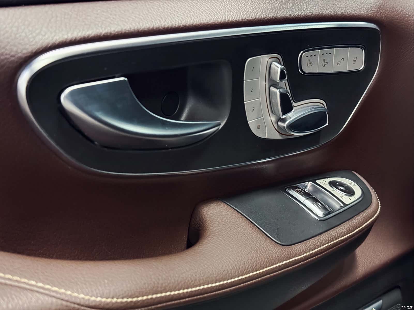 Mercedes-Benz V-Class, 2022 10