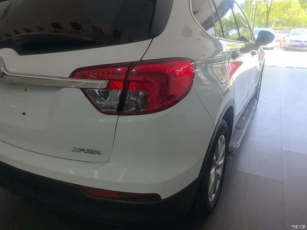 Buick Envision Plus, 2017 8