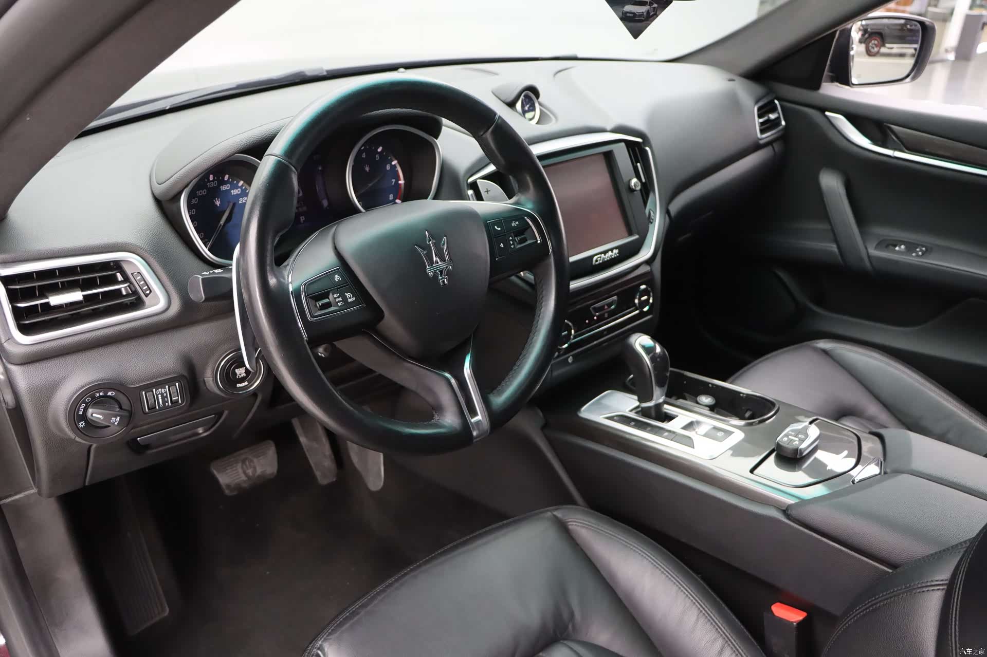 Maserati Ghibli, 2015 19