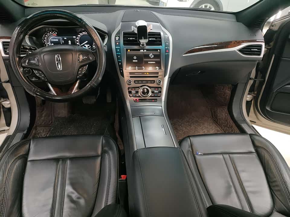 Lincoln MKZ