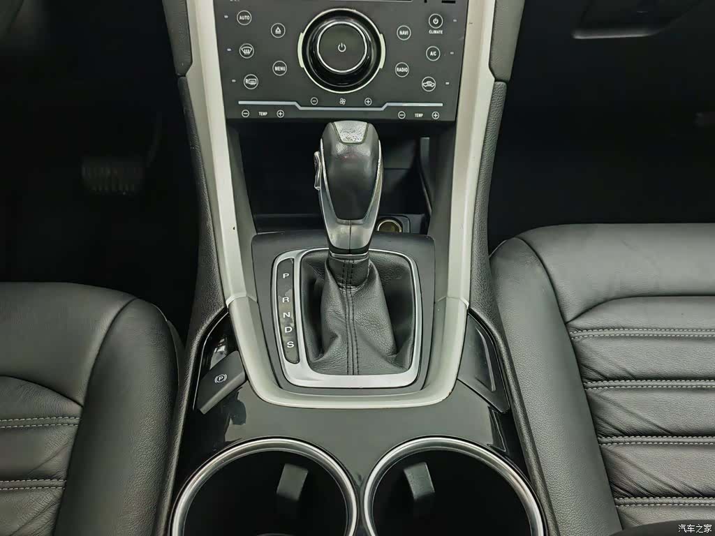 Ford Mondeo, 2015 13