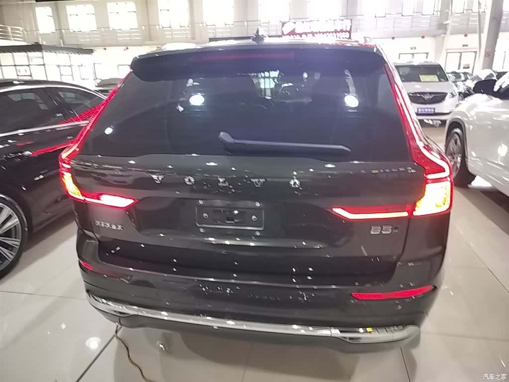 Volvo XC60, 2022 6
