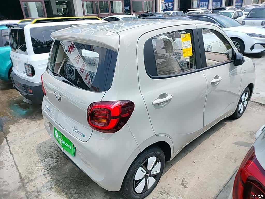 Wuling MINIEV, 2026 7