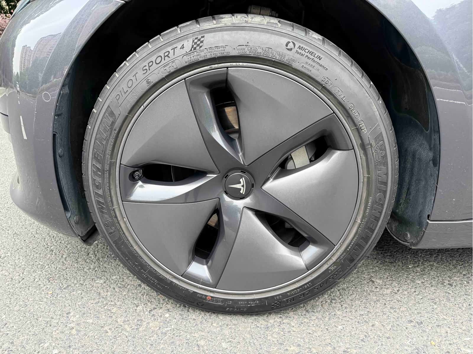 Tesla Model 3, 2020 4