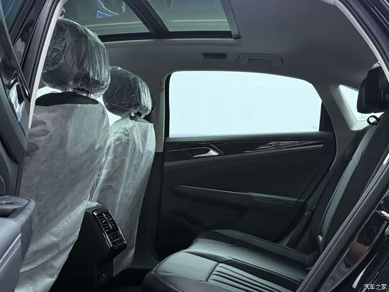 Volkswagen Passat, 2026 7
