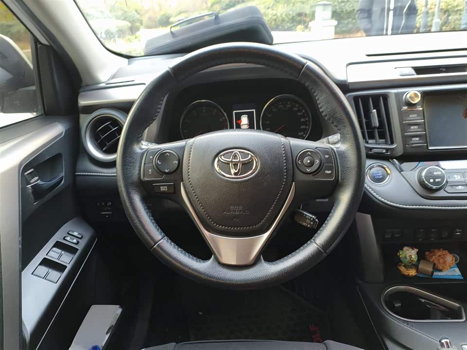 Toyota RAV4 Rongfang
