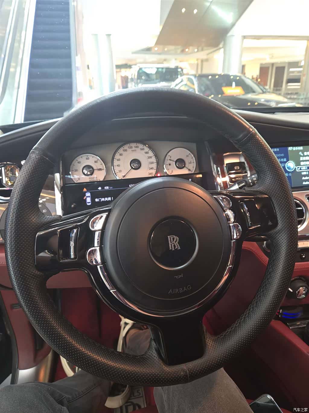 Rolls-Royce Ghost, 2011 9