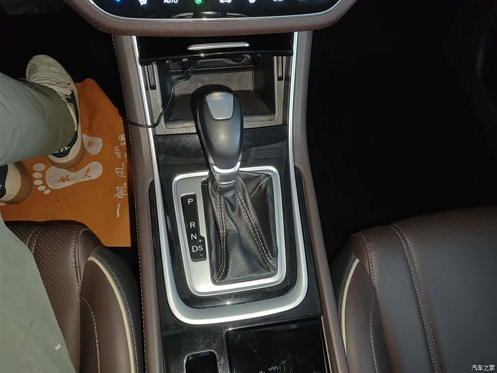 Changan CC, 2018 14