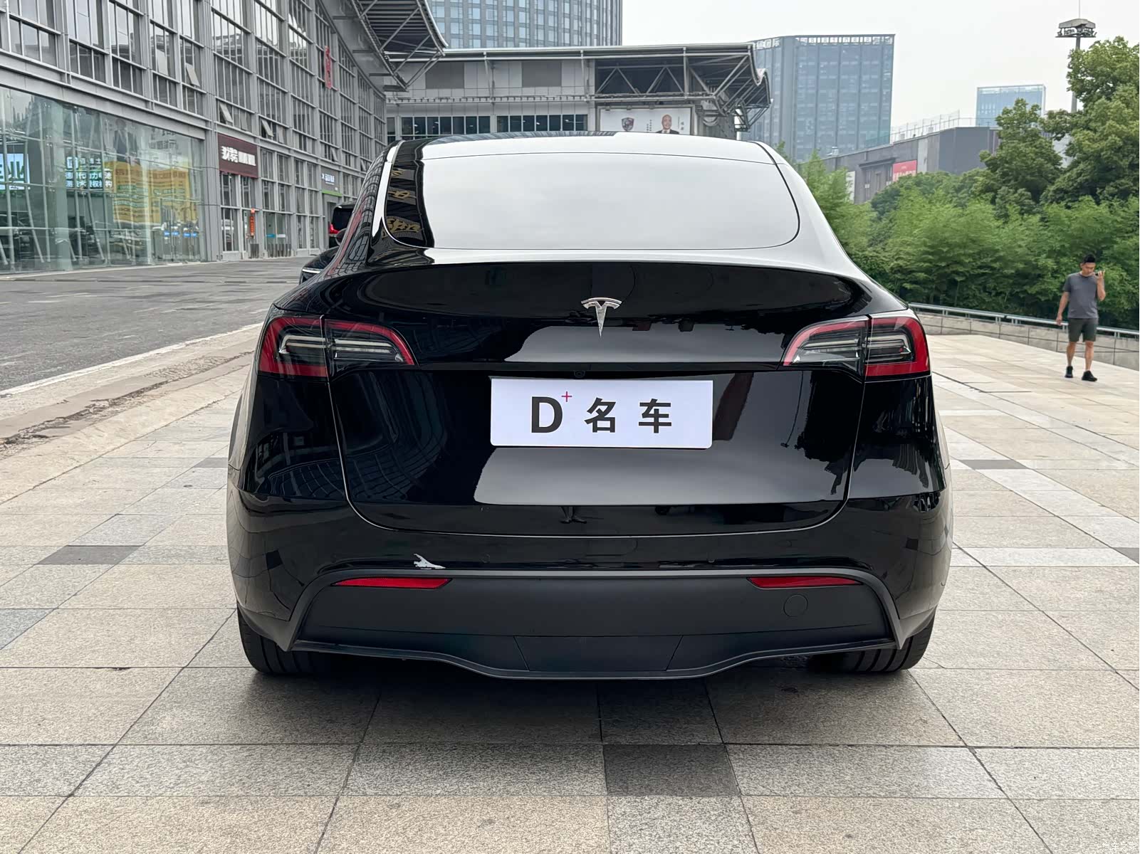 Tesla Model Y, 2023 7