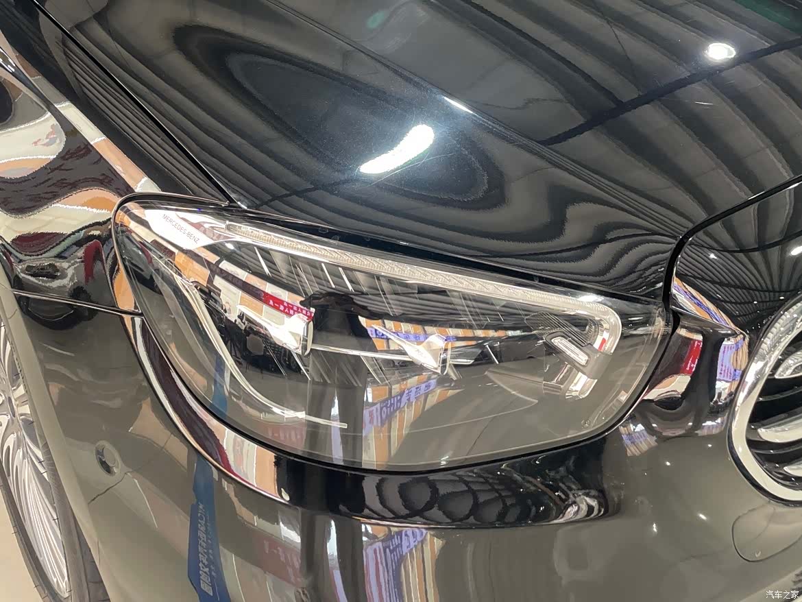 Mercedes-Benz E-Class, 2023 16