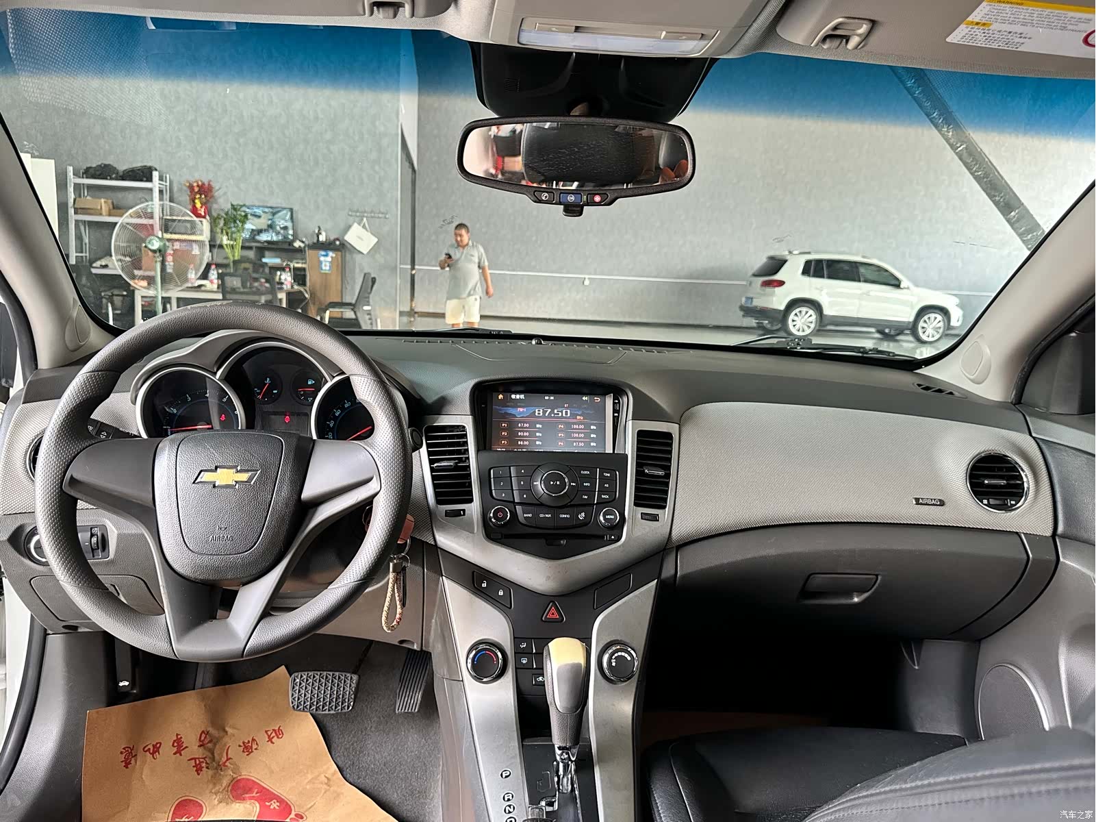 Chevrolet SL, 2012 16