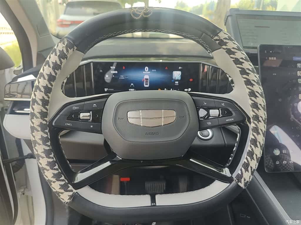 Geely Boyue, 2024 11