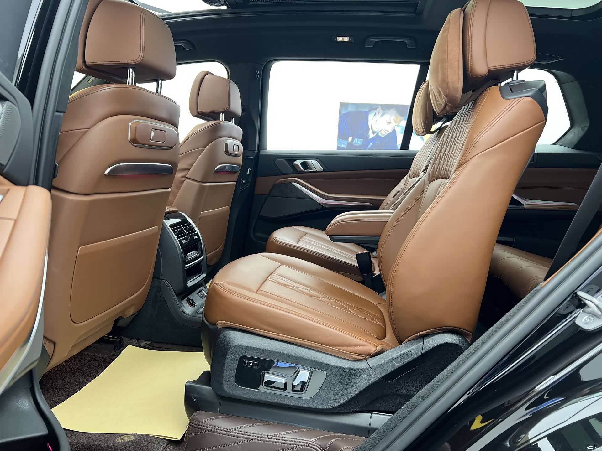 BMW X7, 2023 14