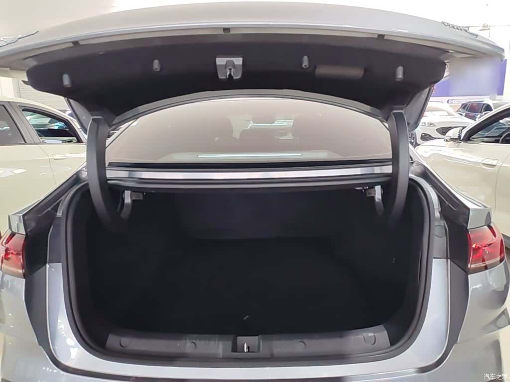 BYD Qin, 2025 19