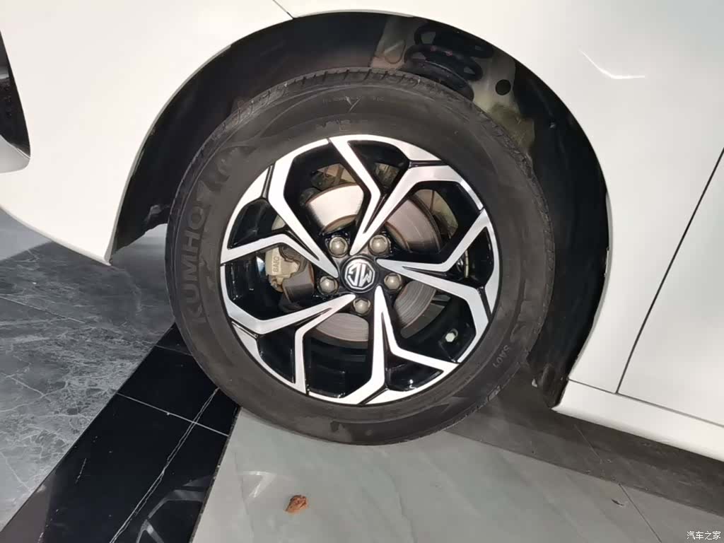 MG MG5, 2023 23