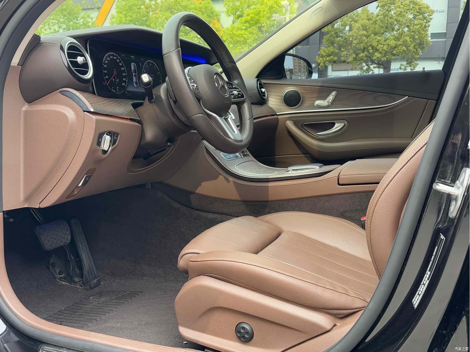 Mercedes-Benz E-Class, 2020 все фото