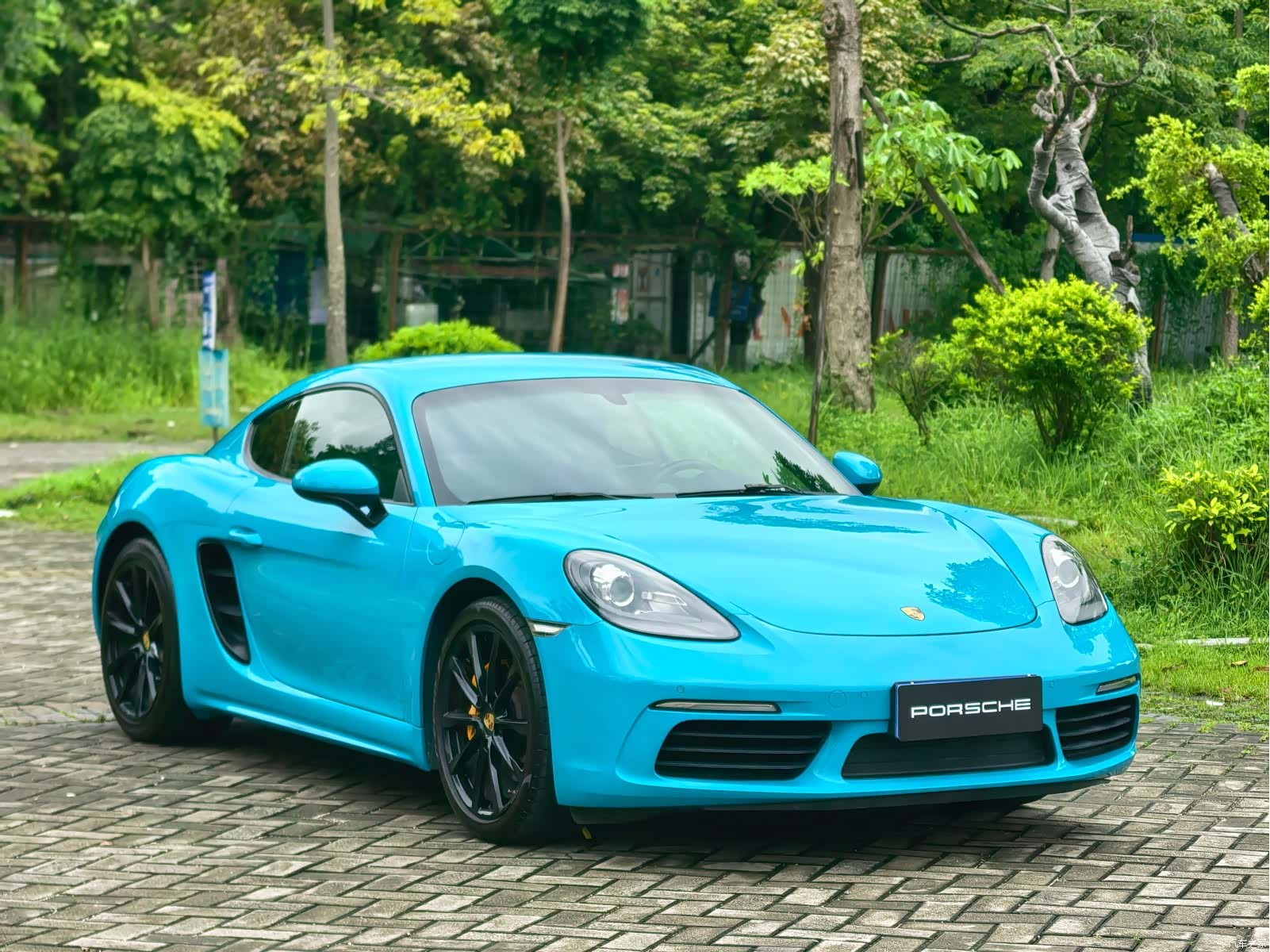 Porsche Cayman, 2017 3