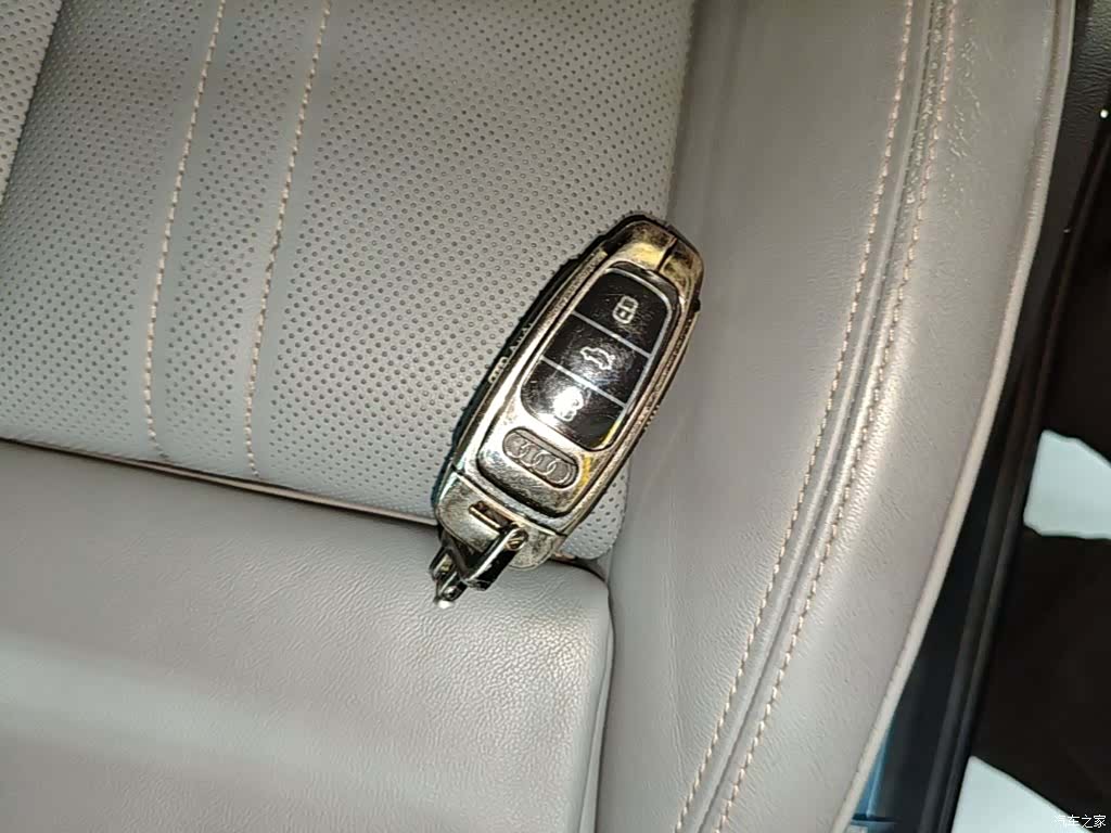 Audi Q6, 2023 9