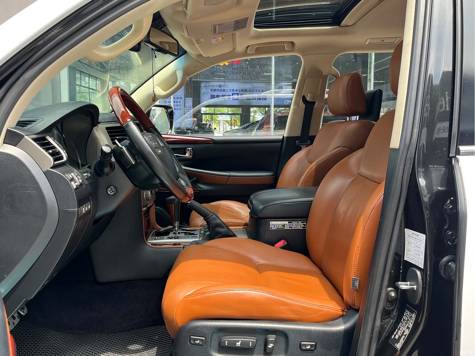 Lexus LX, 2015 все фото