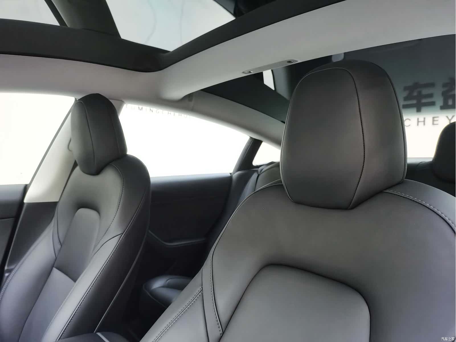 Tesla Model 3, 2022 9