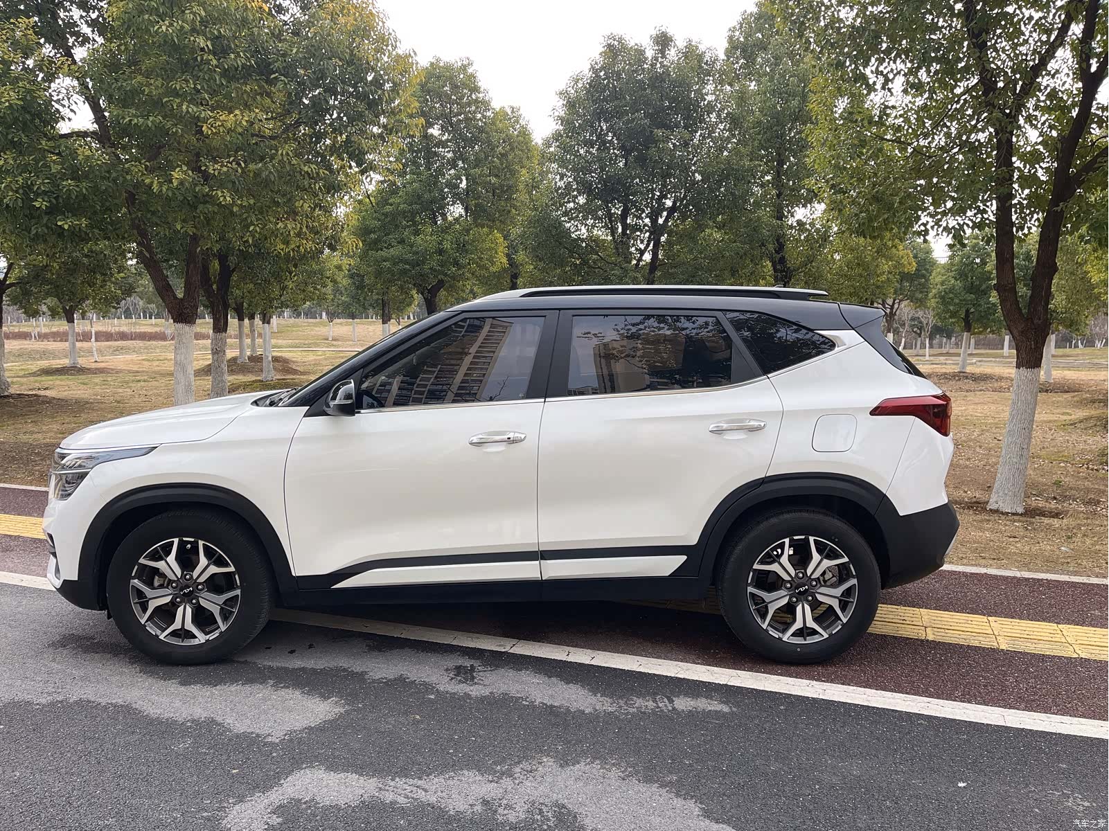 Kia KX3, 2022 7