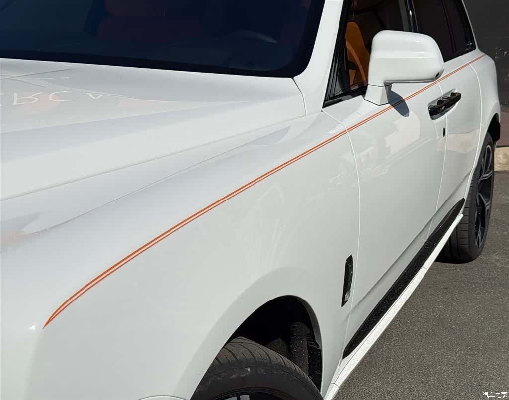 Rolls-Royce Cullinan, 2025 22