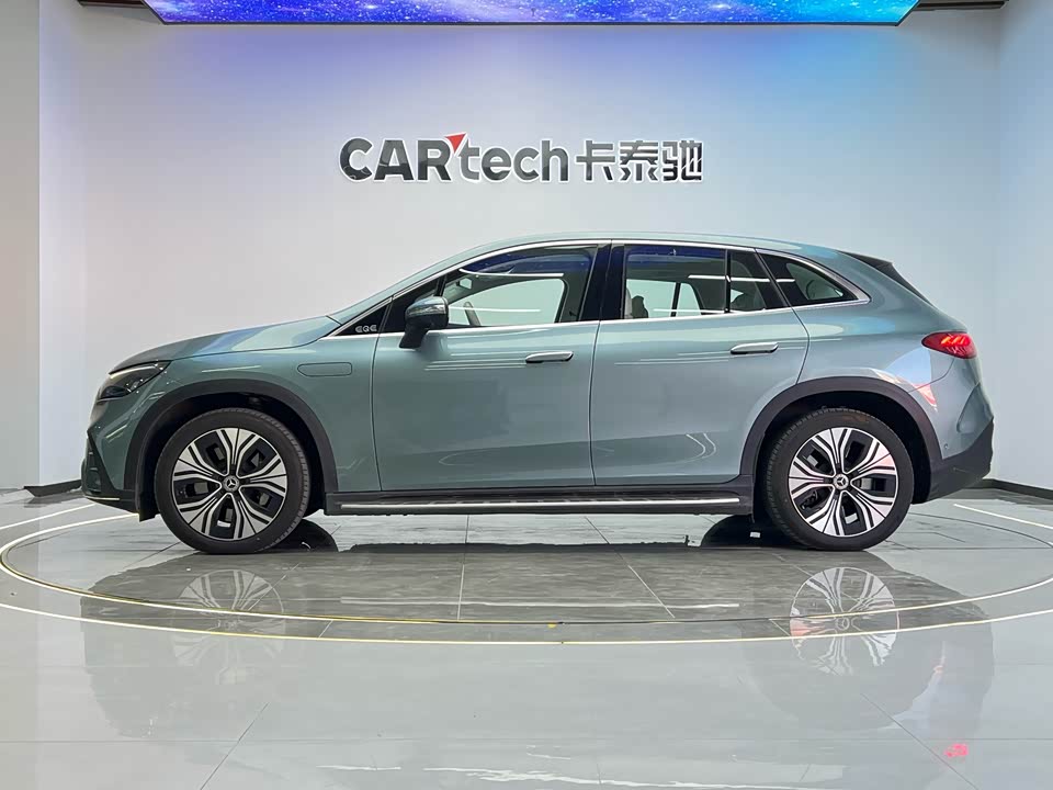 Mercedes-Benz EQE SUV