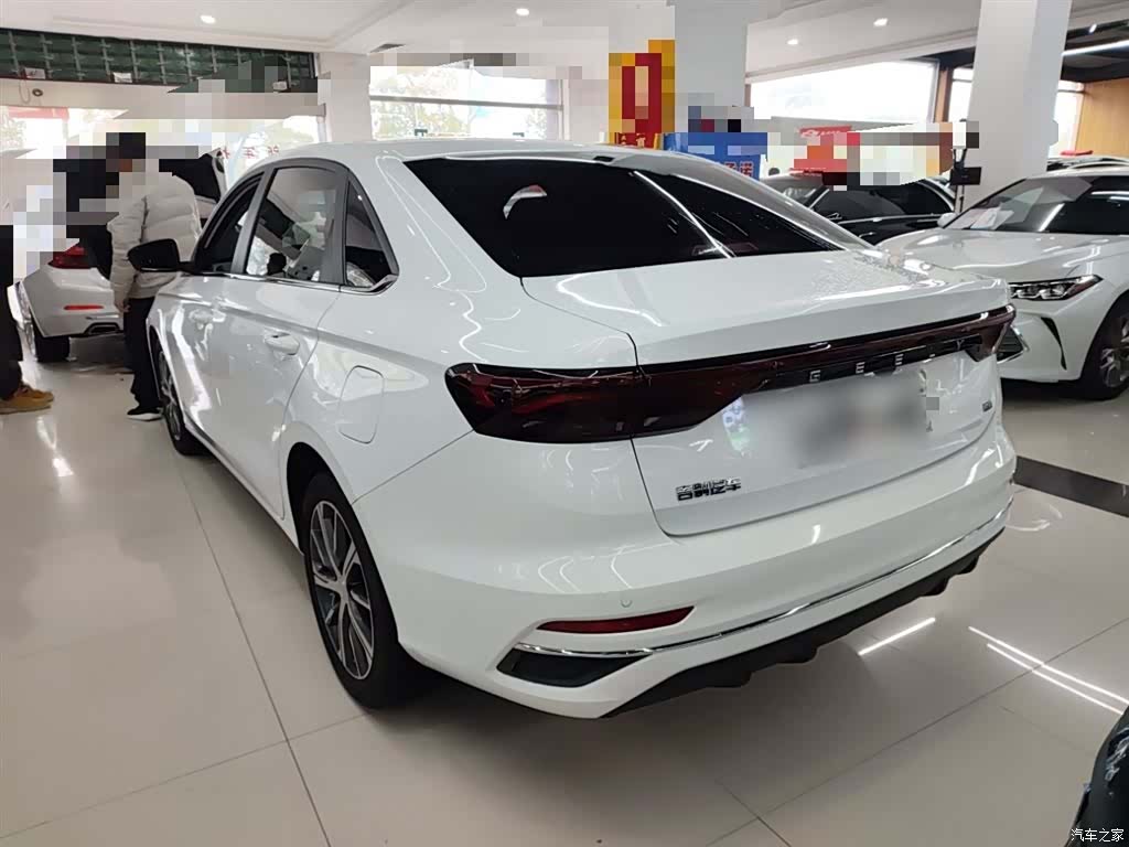 Geely Emgrand, 2024 23
