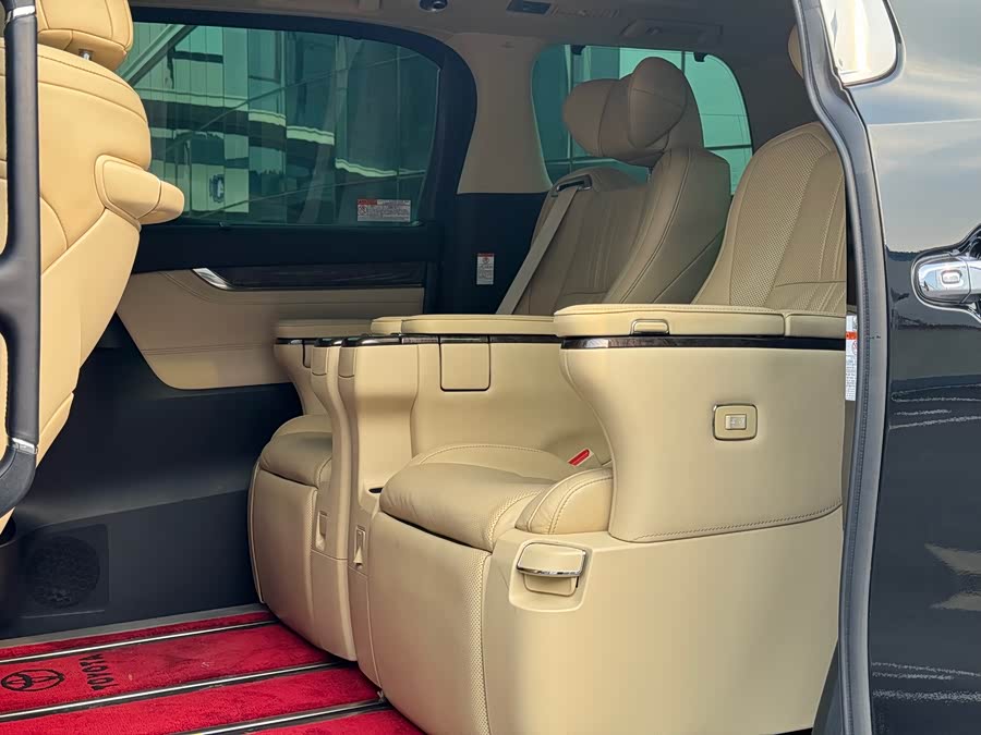 Toyota Alphard 2020, фото 8